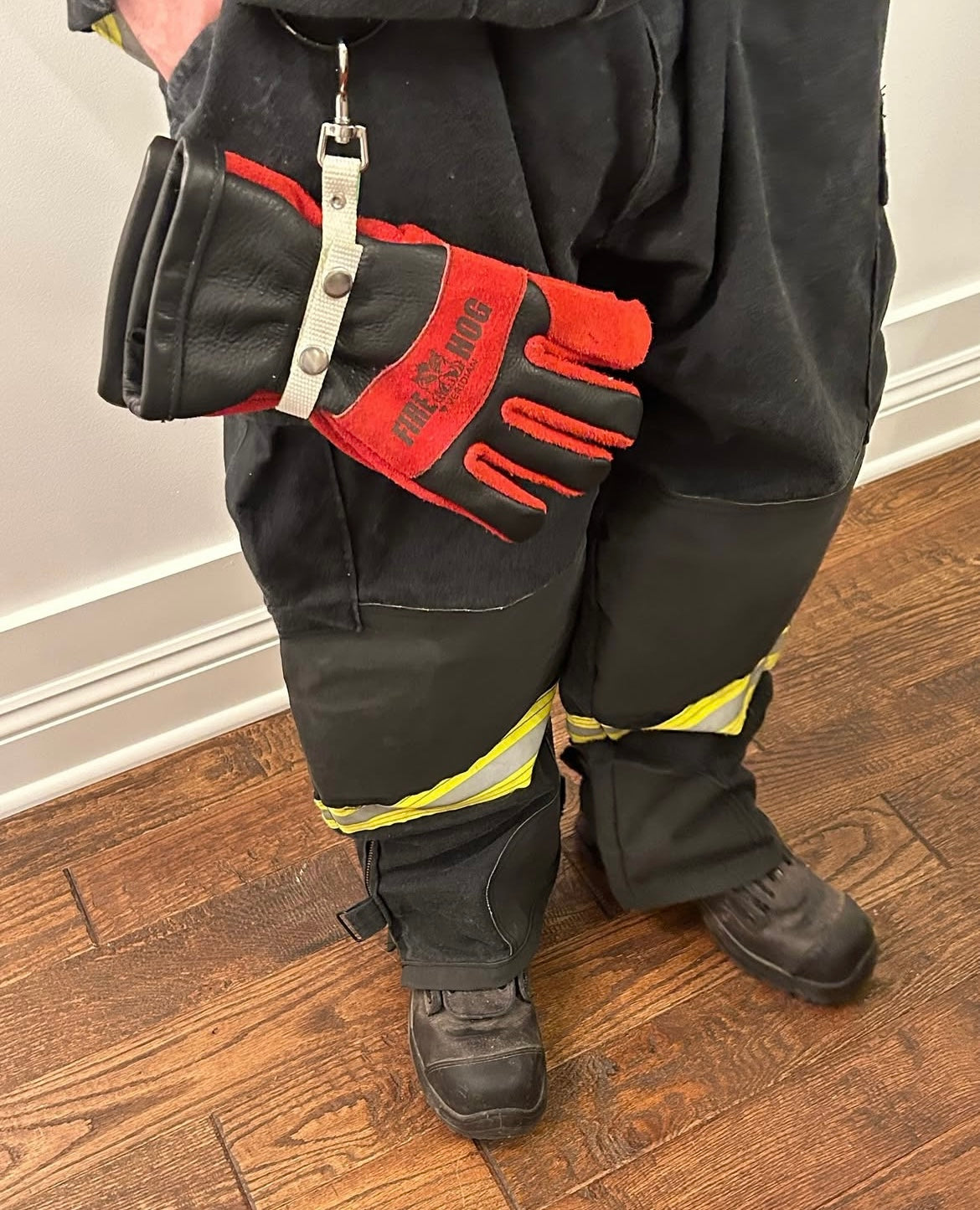Glove Holder Keychain