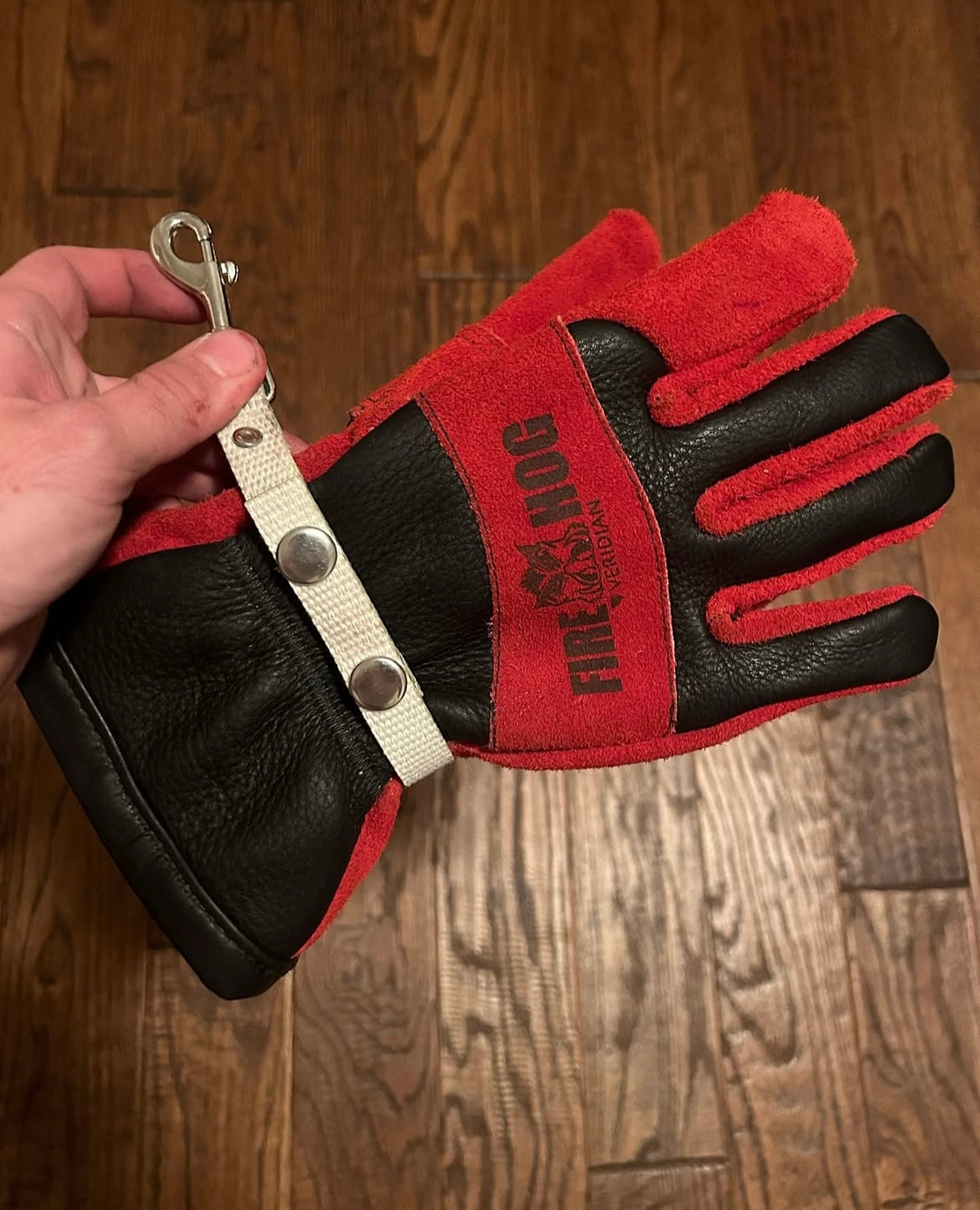 Glove Holder Keychain